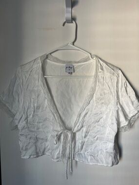 Princess Polly White Tie-Front Cropped Women’s Top